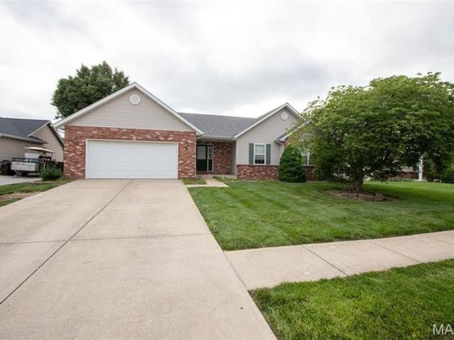 House for sale in Troy, Illinois