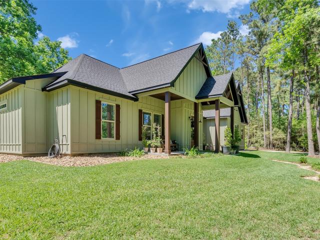 House for sale in New Waverly, Texas