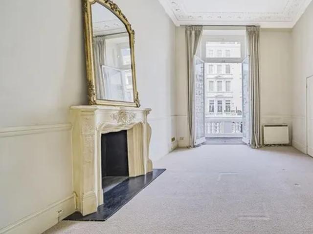 Apartment for rent in South Kensington, Greater London