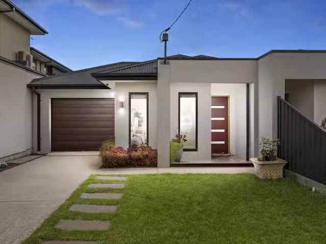 House for rent in Brooklyn, Victoria