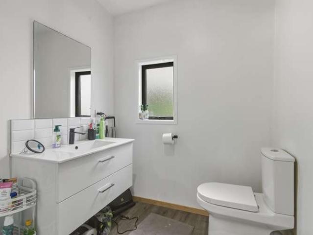 House for sale in Otakou