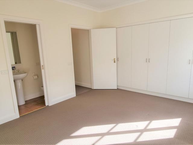 House for rent in Port Melbourne