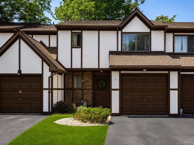Condo for sale in Poughkeepsie, New York