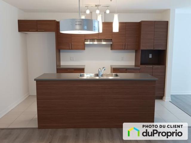 Apartment for rent in Saint-Constant, Montérégie