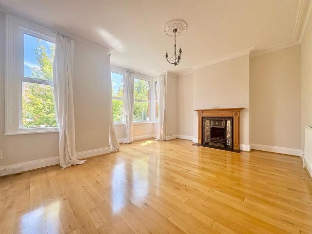Apartment for rent in London Borough of Ealing, Greater London