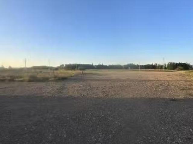 House for sale in Lougheed, Alberta