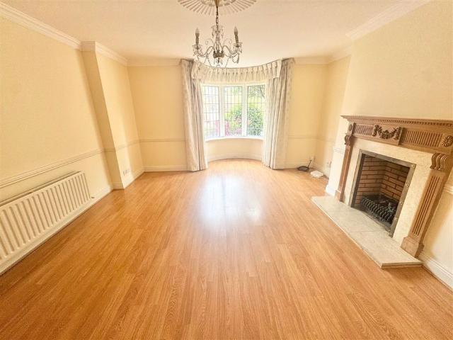 House to rent in Bluebell, North Tipperary