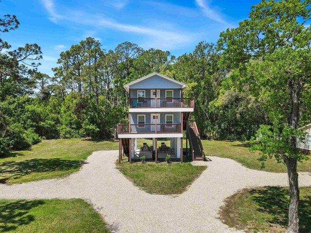 House for sale in Eastpoint, Florida