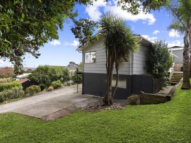 House for sale in Wairau Valley