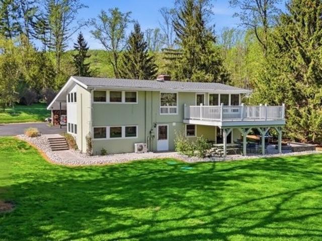 House for sale in Neshanic Station, New Jersey