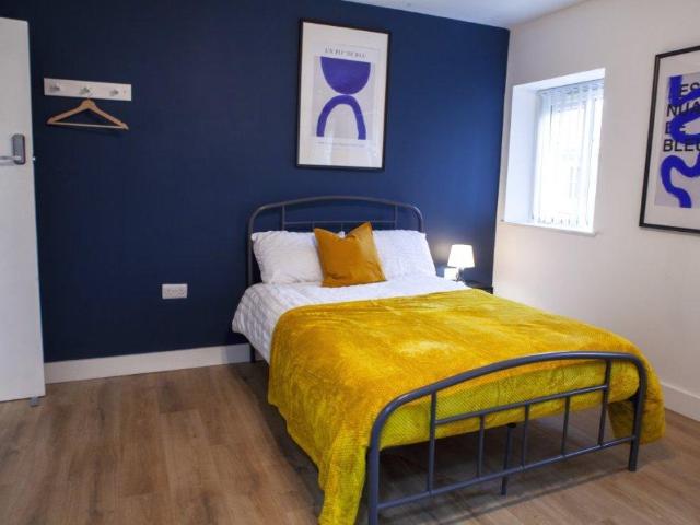 House for rent in Woolshops, Calderdale