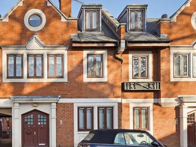 House for rent in Kensington, Greater London