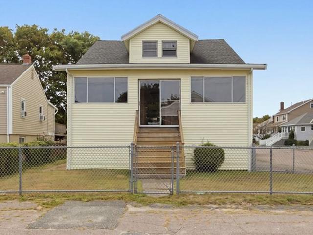 House for sale in Nantasket Beach, Hull