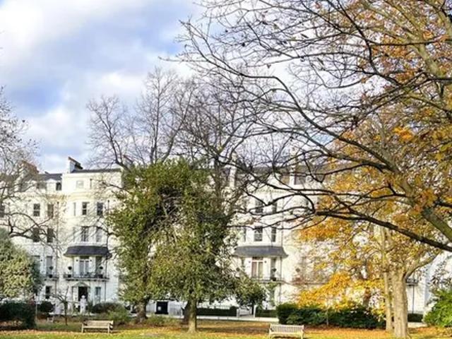 House for rent in Brompton, Greater London