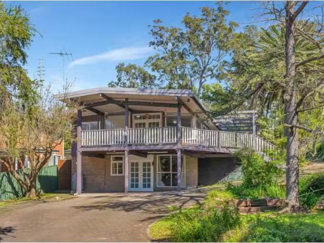 House for rent in Cheltenham, Sydney