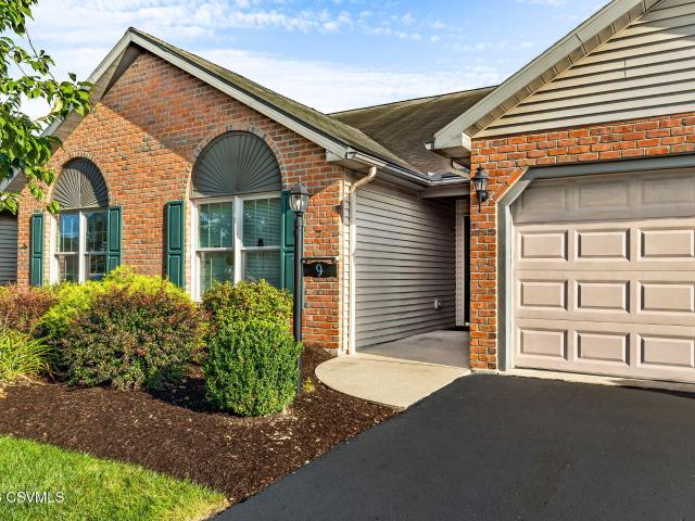 Townhouse for sale in Milton, Pennsylvania