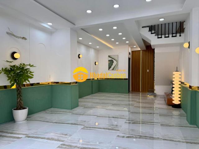 Nhà mặt phố bán