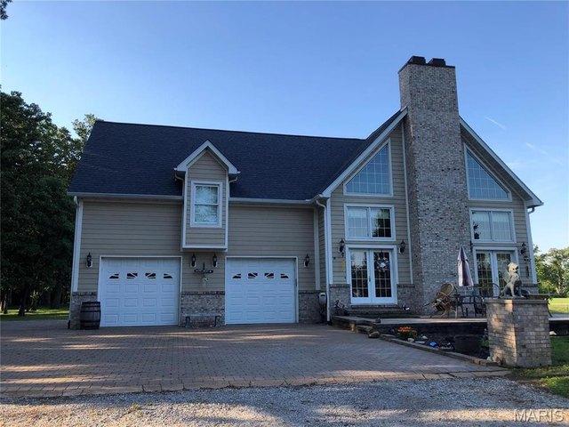 House for sale in Clinton, Illinois