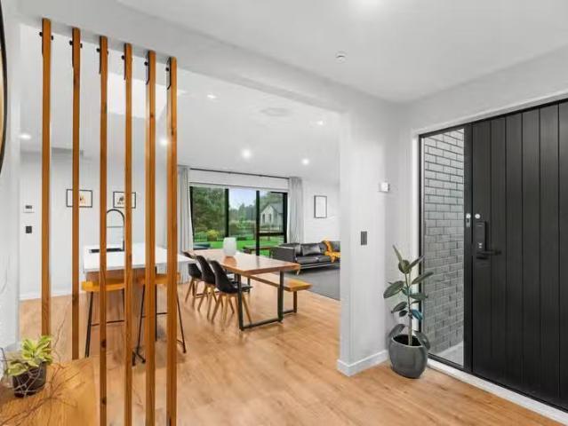 House for sale in Chaslands, Canterbury