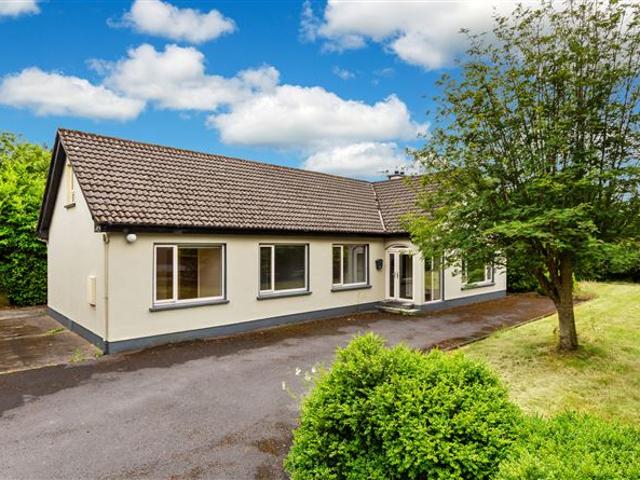 Bungalow for sale in Clonee, Meath
