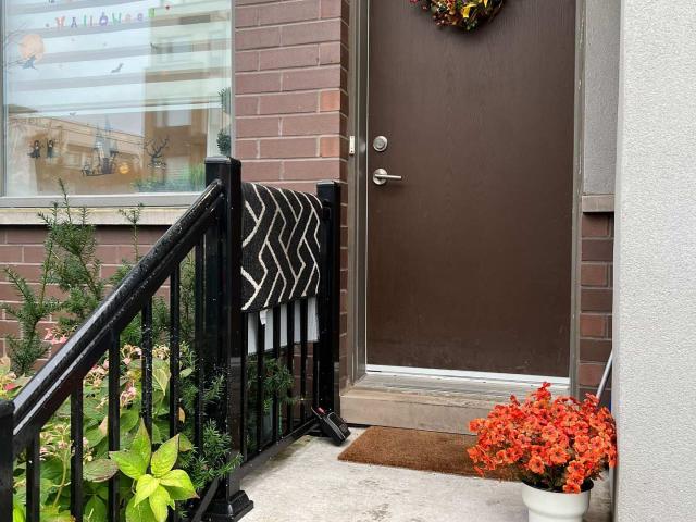 Townhouse for sale in Woburn, Ontario