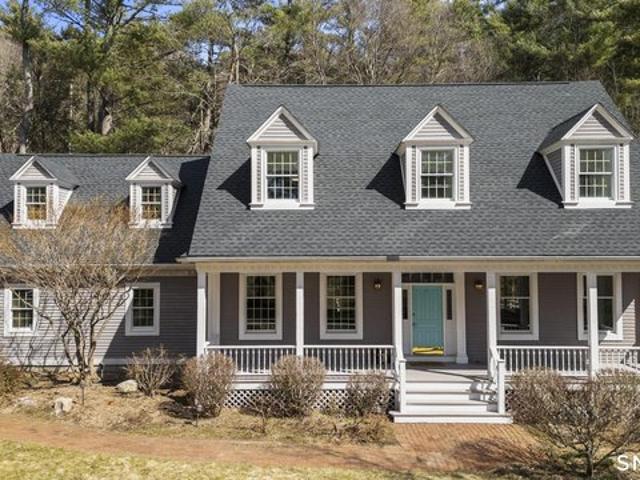 House for sale in Canton, Connecticut