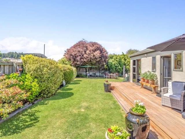 House for sale in Otakou