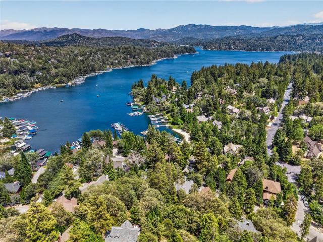 Property for sale in Cedar Glen, California