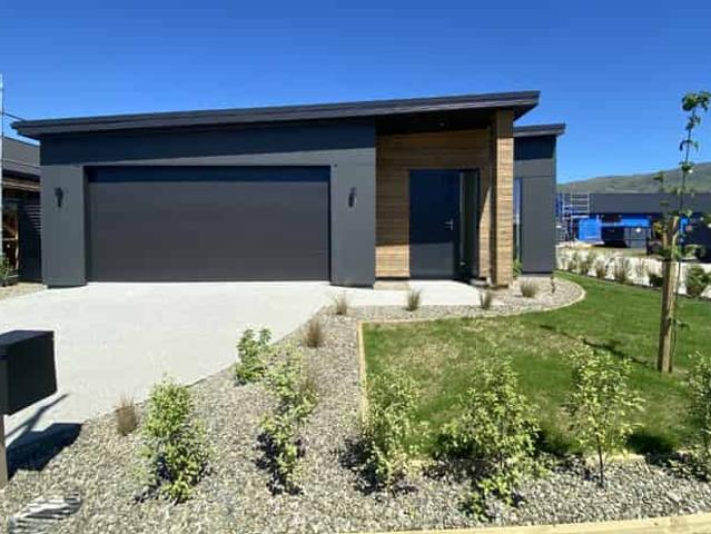 House for rent in Otakou