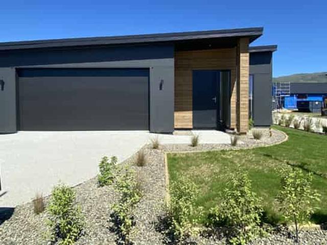 House for rent in Otakou