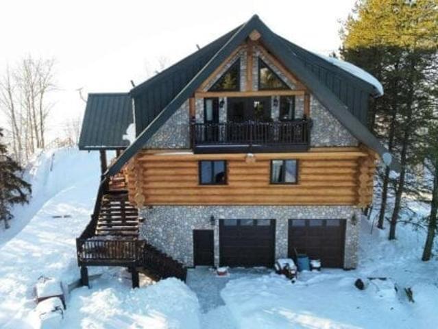 House for sale in Alberta