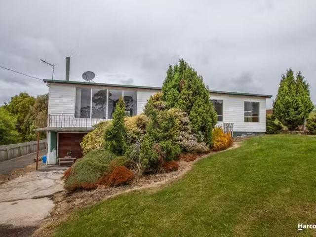 House for rent in Upper Stowport, Tasmania