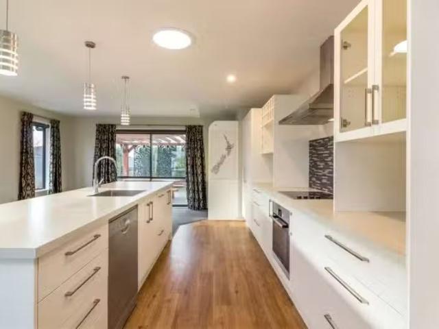 House for sale in Pegasus, Canterbury