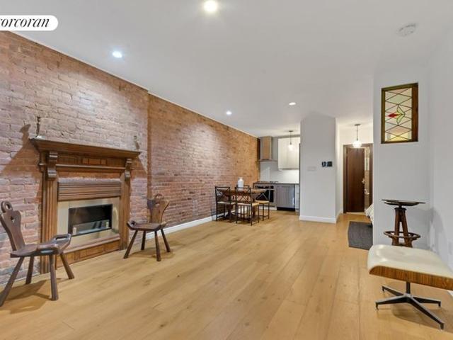 Condo for sale in Arverne, New York