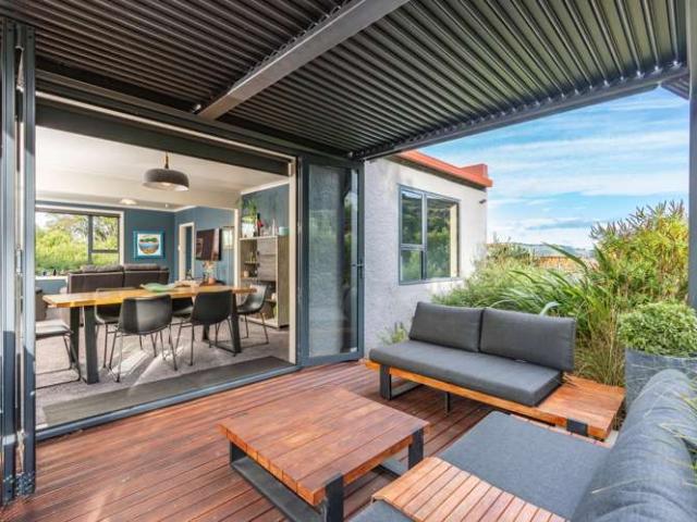 House for sale in Otakou