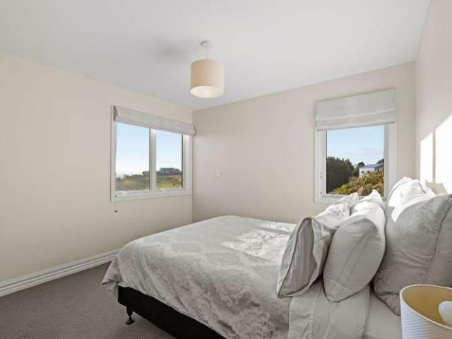 House for sale in Chaslands, Canterbury