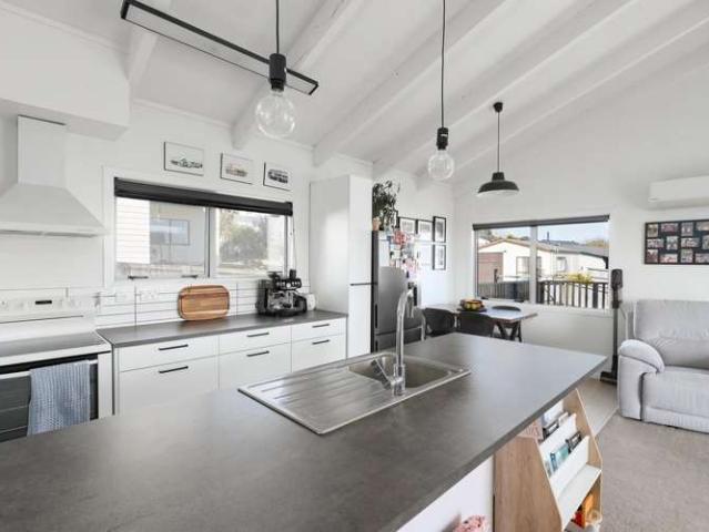 House for sale in Omokoroa, Bay Of Plenty