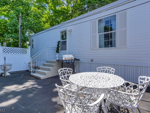 House for sale in Hampton, New Jersey