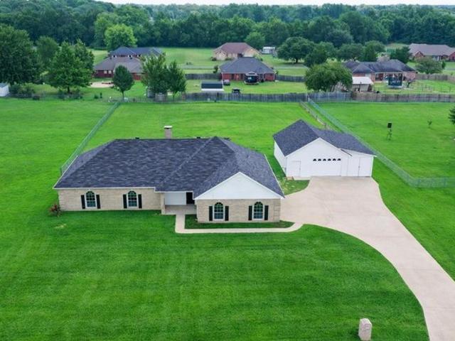 House for sale in New Boston, Texas