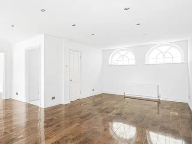 House for rent in Belgravia, Greater London