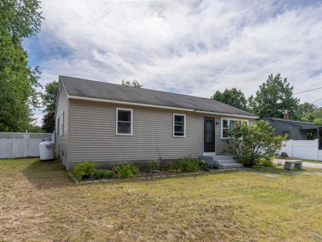 House for sale in Concord Manor, Concord