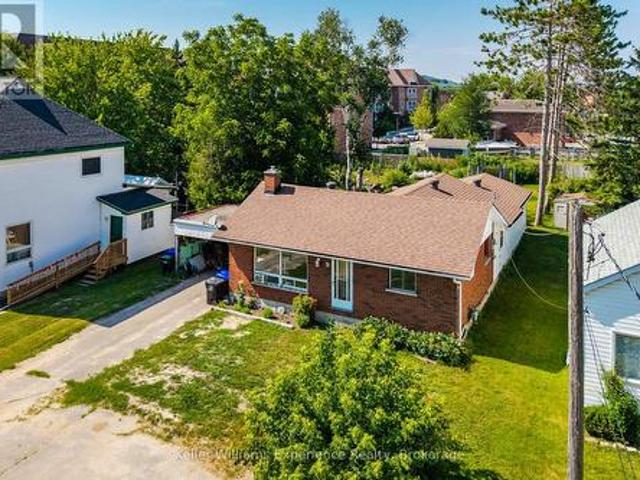 House for sale in Penetanguishene, Central Ontario