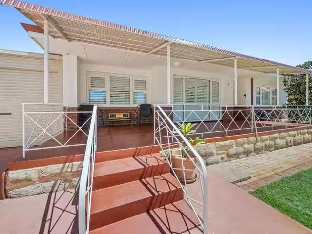 House for rent in Menora, Western Australia