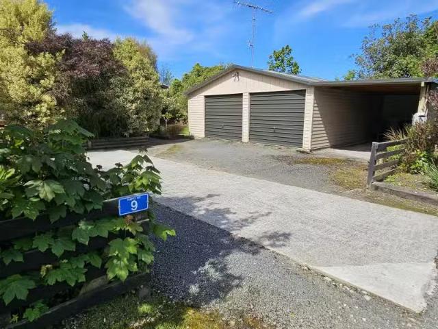 House for sale in Otakou