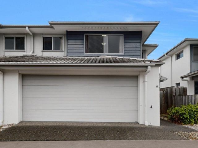 Townhouse for sale in Toombul, Queensland