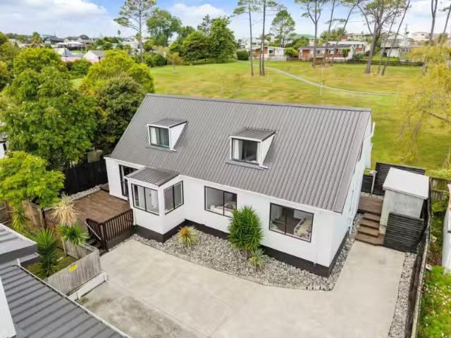 House for sale in Auckland, Oroua County