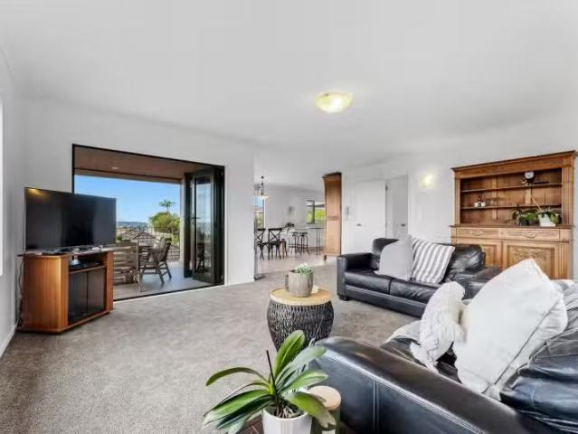 House for sale in Auckland, Oroua County