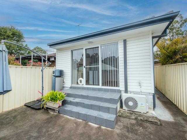 Granny Flat for rent in Sydney, New South Wales