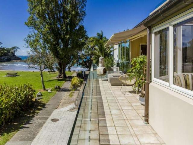 House for sale in Castor Bay