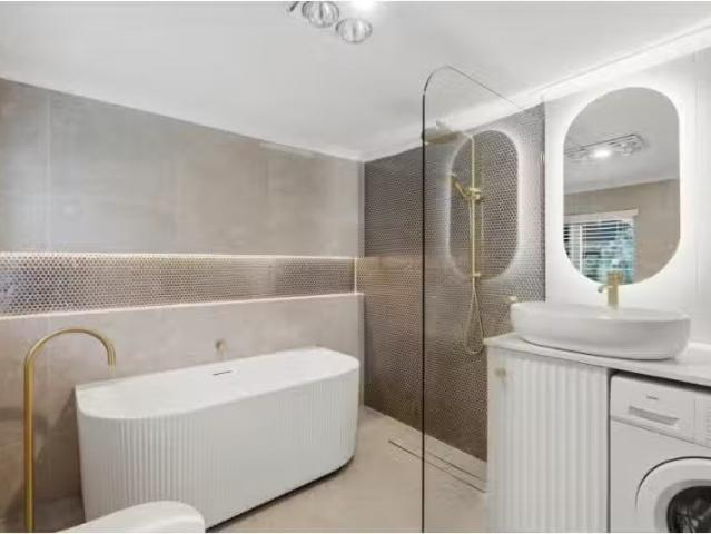House for rent in Wyoming, Gosford